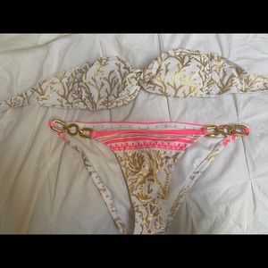 Victoria’s Secret bikini in excellent condition